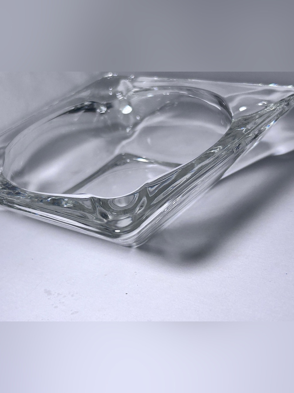VINTAGE Clear Glass Ash Tray Square Anchor MINT CONDITION